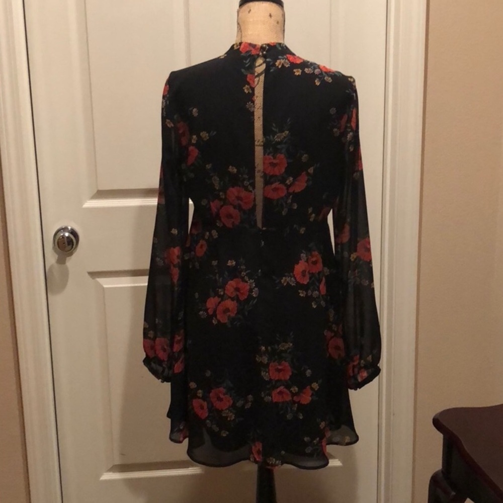 Black floral print dress - Picture 4 of 4